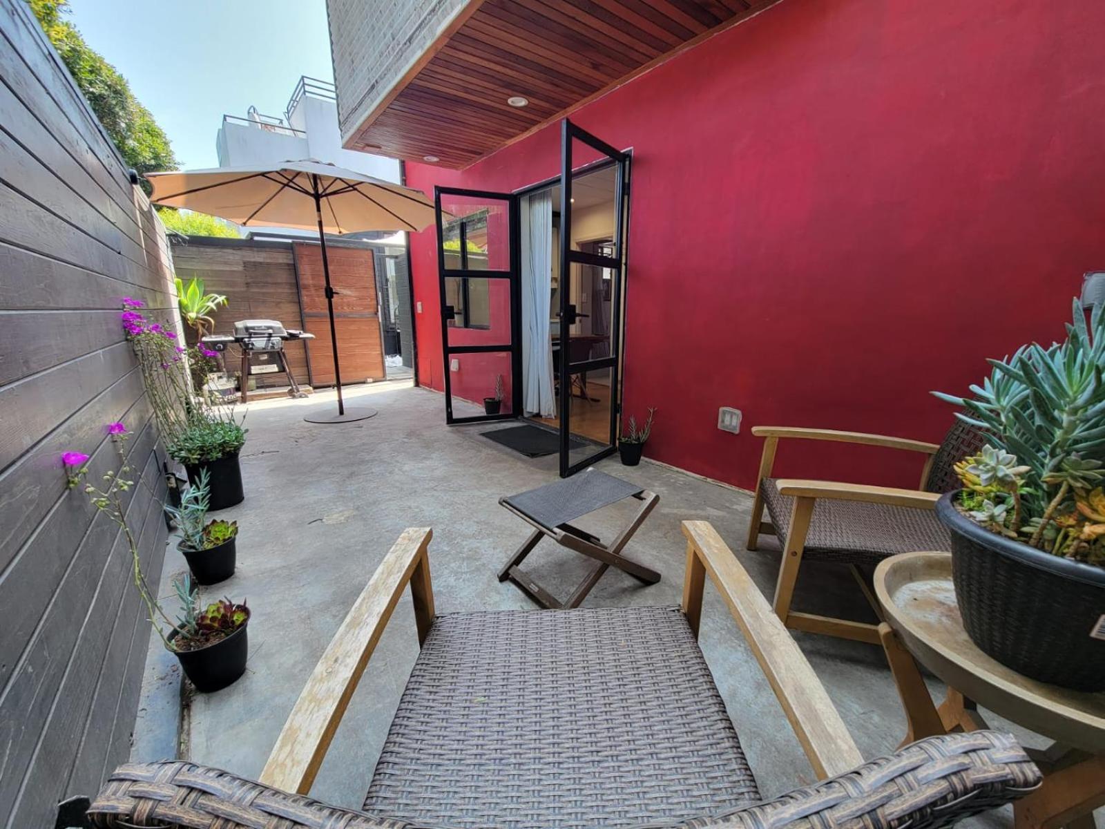 Venice Beach Studio With Large Private Patio Steps To The Beach Los Angeles Exterior photo